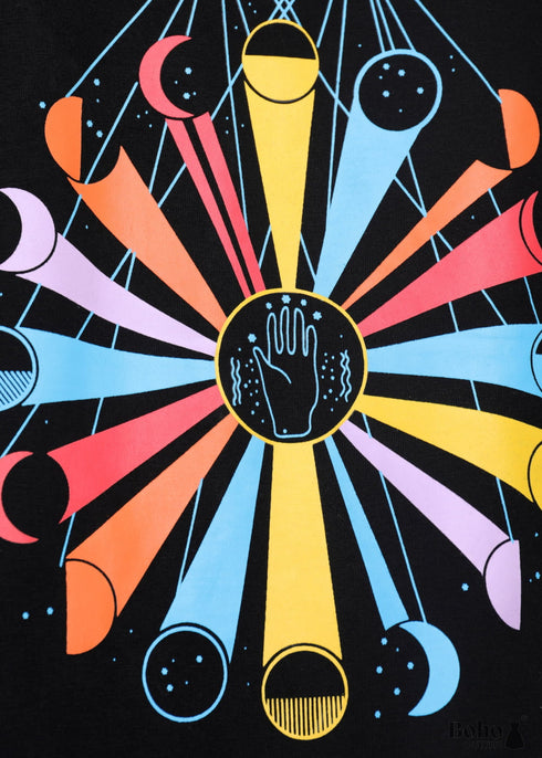 Camiseta gráfica bohemia Moon Cycle